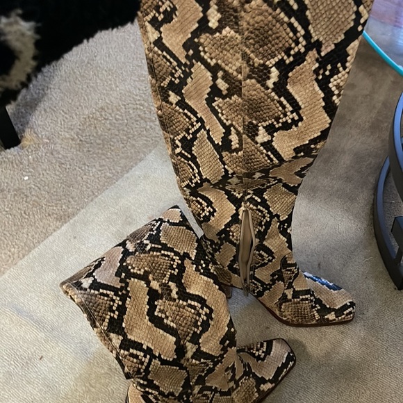 Women’s Vince Canute snake skin over the knee boots - Picture 4 of 11
